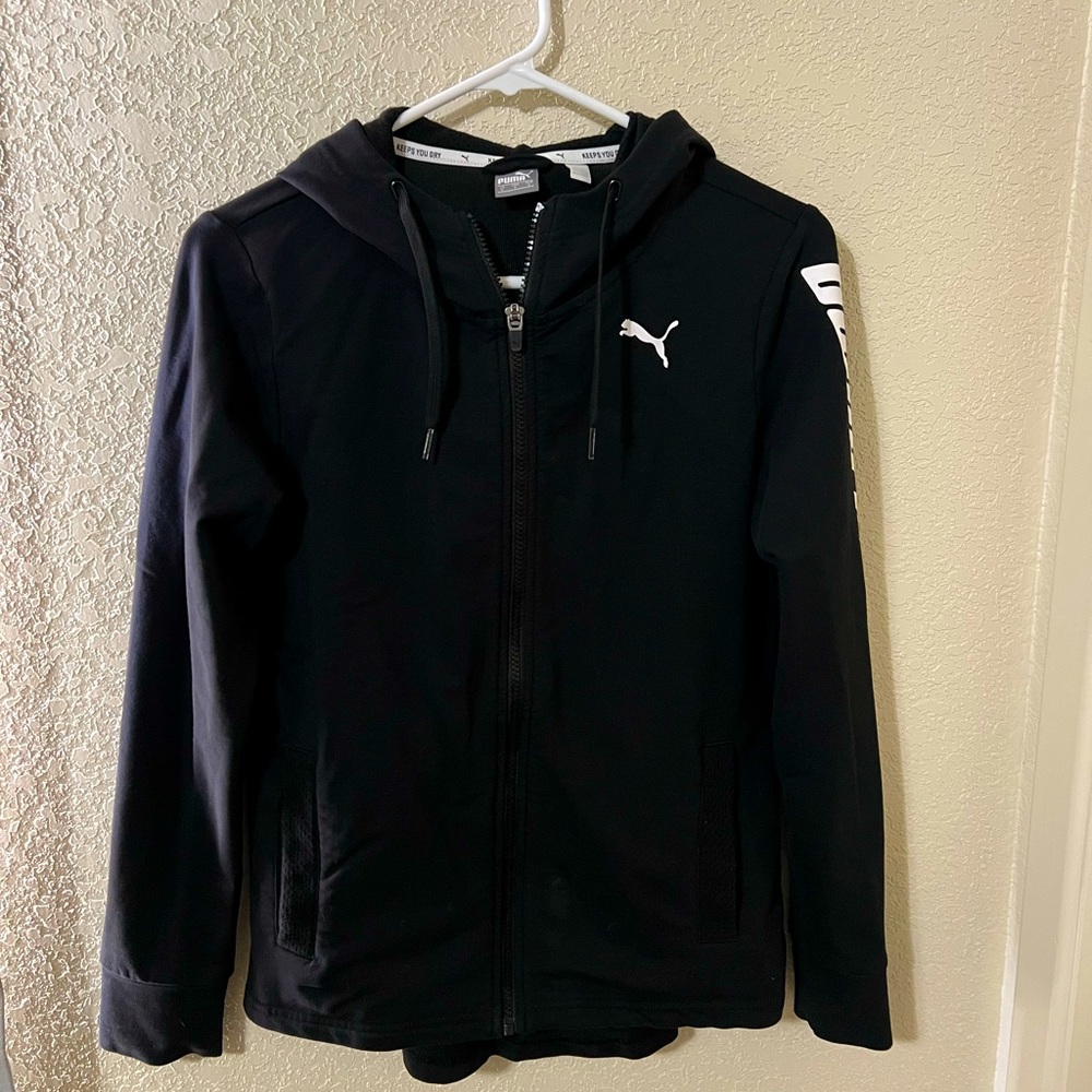 WOMEN’S PUMA JACKET | LIKE NEW!